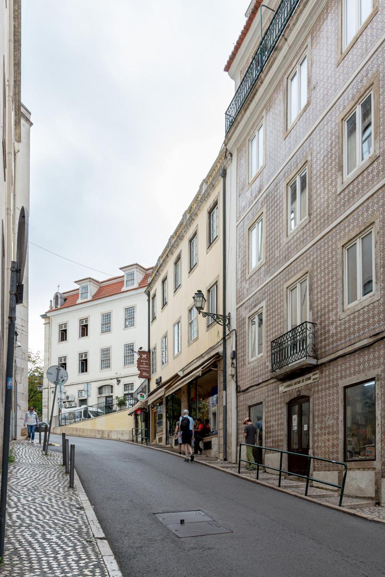 شقة Joivy Inviting Flat Next To Carmo Convent Lisboa المظهر الخارجي الصورة