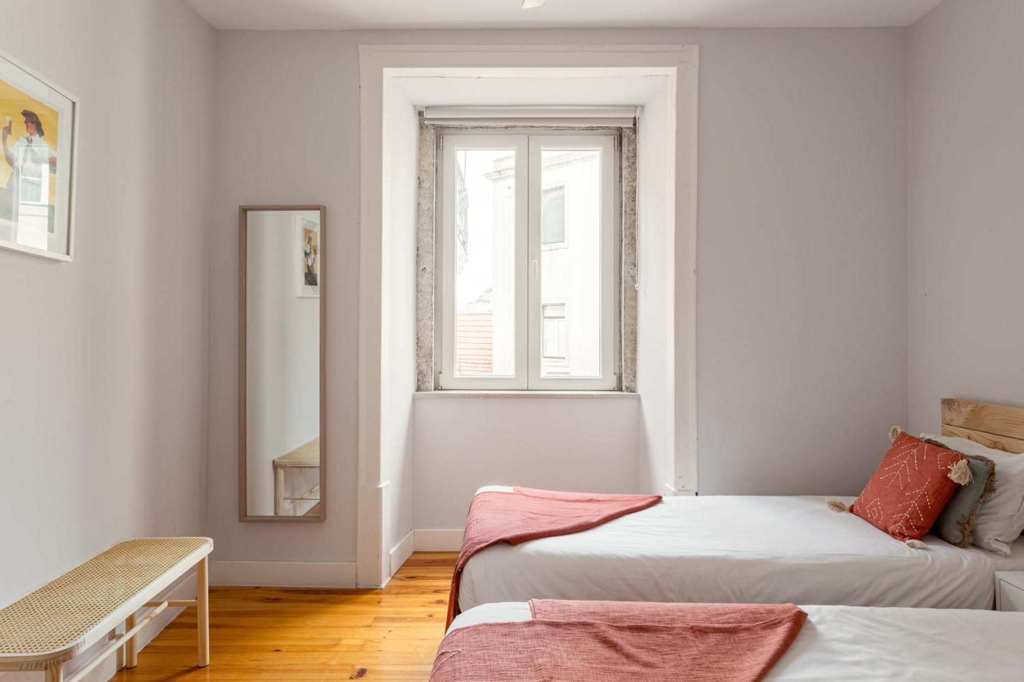 شقة Joivy Inviting Flat Next To Carmo Convent Lisboa المظهر الخارجي الصورة